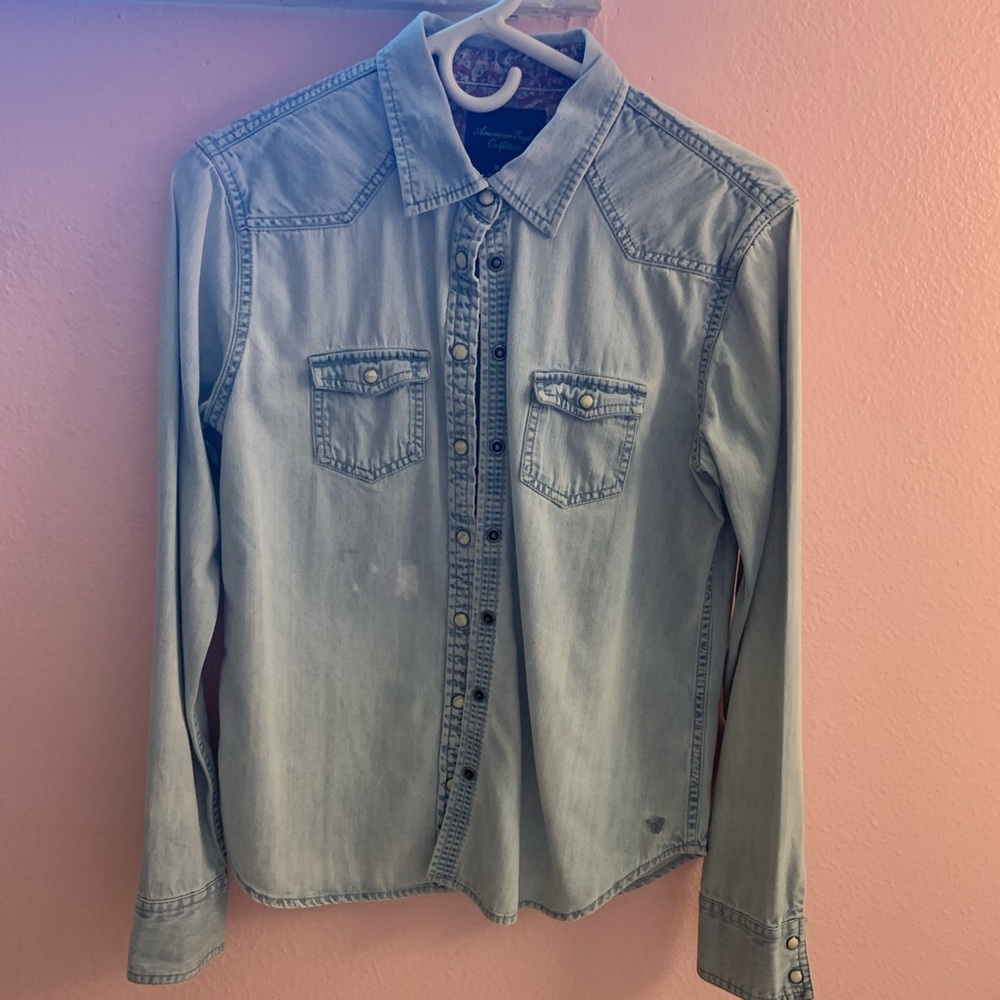 American Eagle Long sleeve (soft) denim shirt
